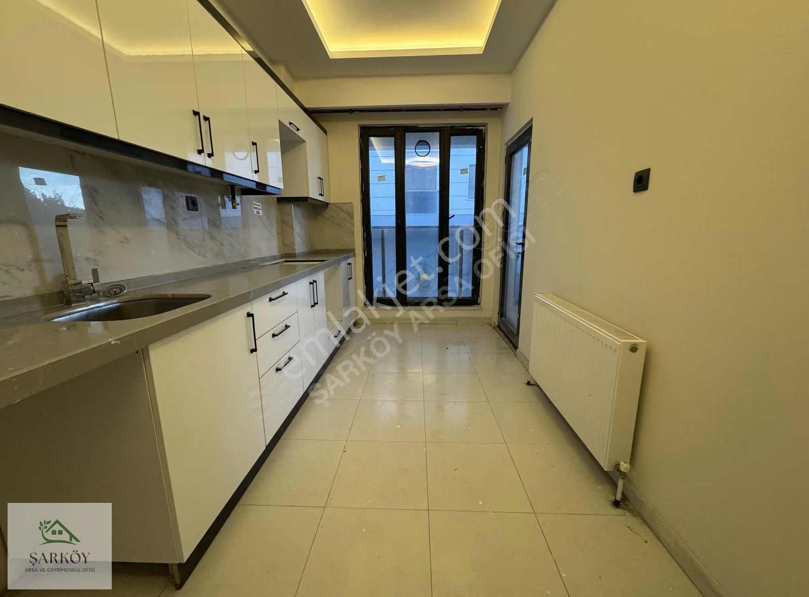 Havuzlu Kapalı Otoparklı 2+1 Satılık Daire 100.yıl Mh. - Görsel 3