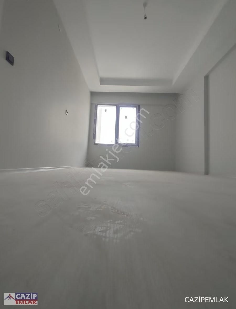 Cazip'ten Karaman Yolu Üzerinde Geniş Oturumlu Ayrı Mutfak 1+1 - Görsel 4