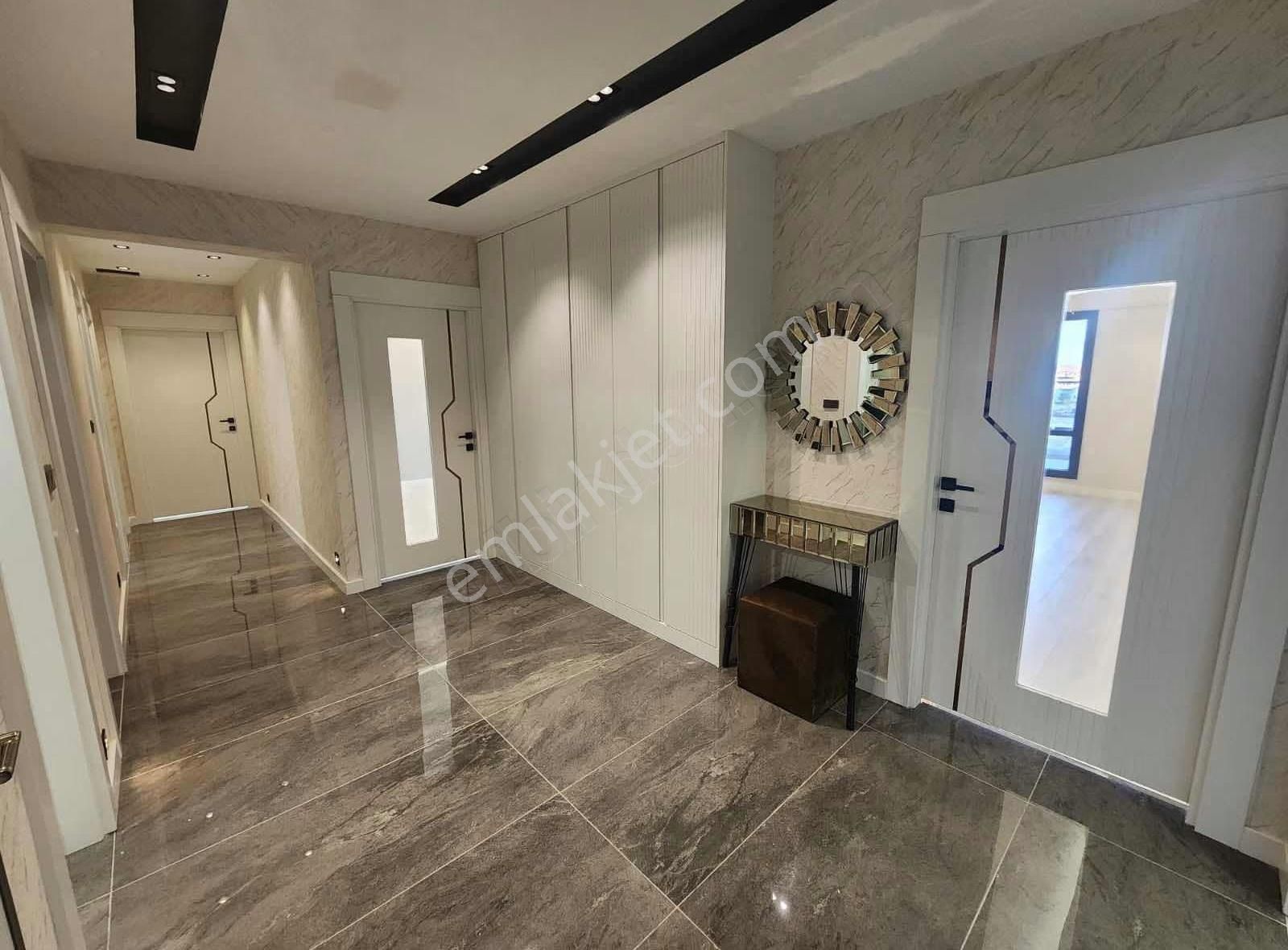 Göktürk Ana Cadde Üzerinde Masrafsız Satılık Ultra Lüx 3.5+1 - Görsel 3