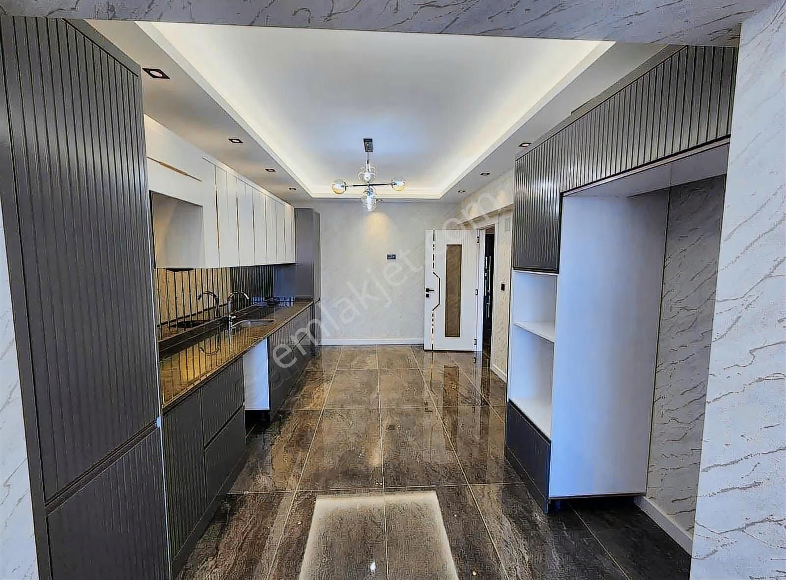 Göktürk Ana Cadde Üzerinde Masrafsız Satılık Ultra Lüx 3.5+1 - Görsel 10