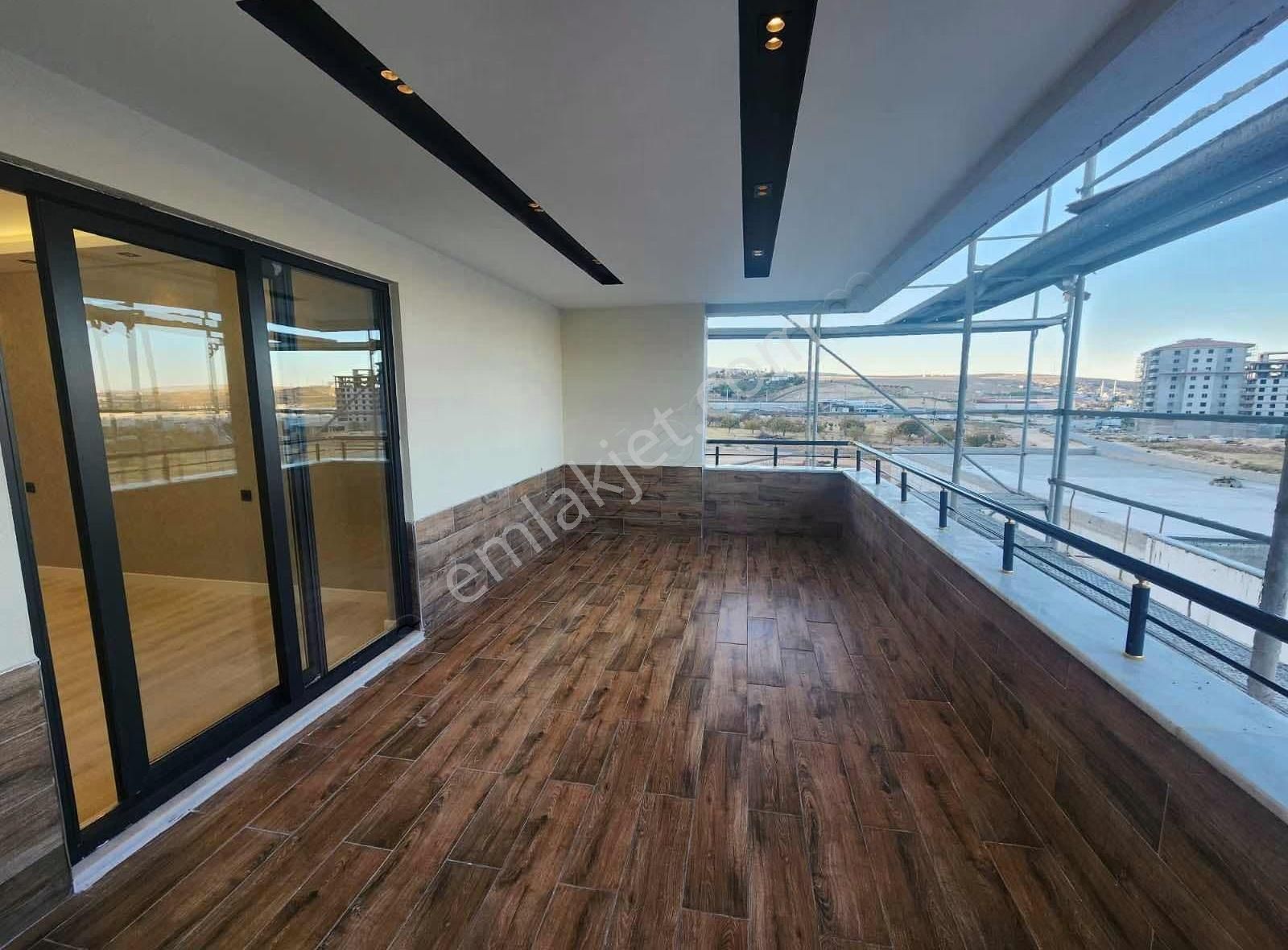 Göktürk Ana Cadde Üzerinde Masrafsız Satılık Ultra Lüx 3.5+1 - Görsel 18