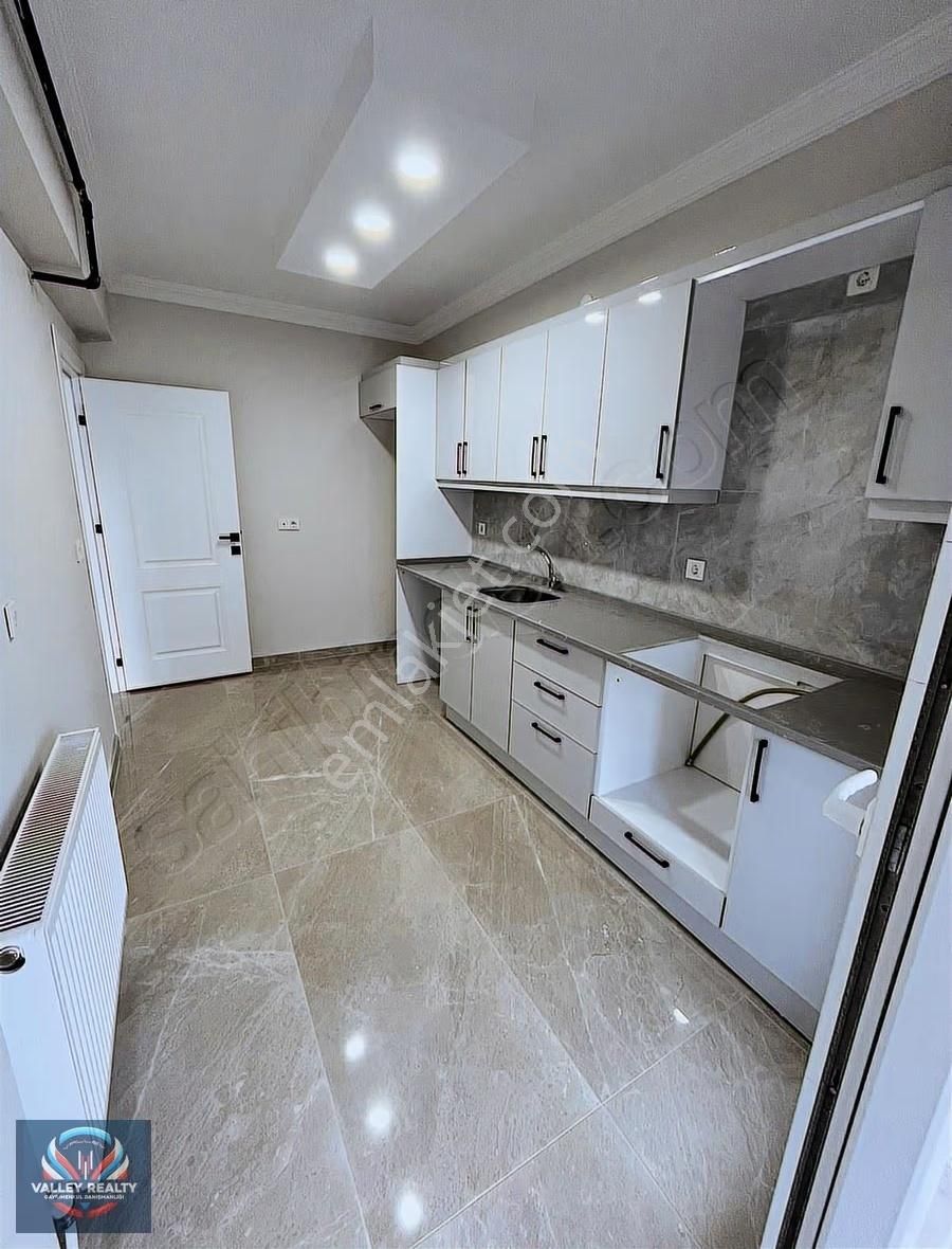 Valleyden Rumeli Mahallesinde Sıfır 2+1 Satılık Daire!