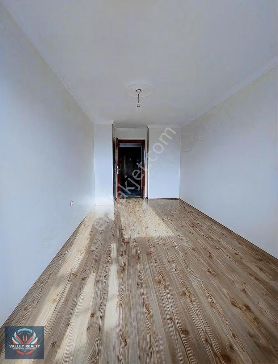 Valleyden Şeyhsinan Mahallesinde 2+1 Kiralık Daire! - Görsel 11