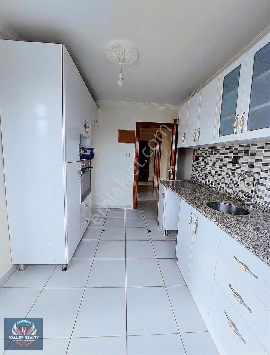 Valleyden Şeyhsinan Mahallesinde 2+1 Kiralık Daire! - Görsel 3