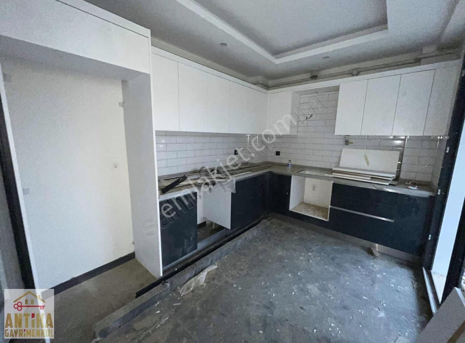 Antika Gayrimenkul'den Koru Life 2+1 Daire