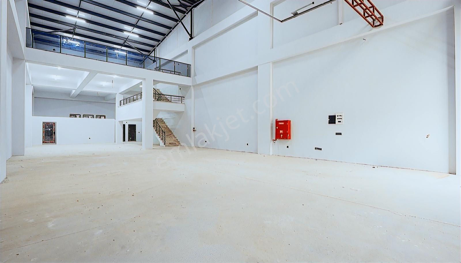 Cb Leveldan Teknosab & Otoyol Aksında Modern İş Yeri - Görsel 13