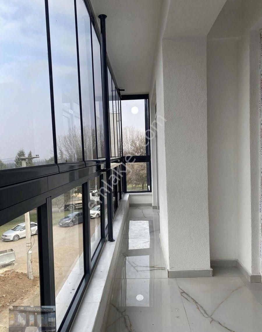 Esentepe Mahallesin De Yerden Isıtmalı Satılık 3+1 Daire - Görsel 3