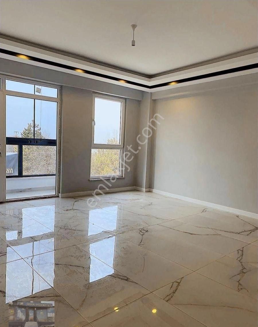 Esentepe Mahallesin De Yerden Isıtmalı Satılık 3+1 Daire - Görsel 17