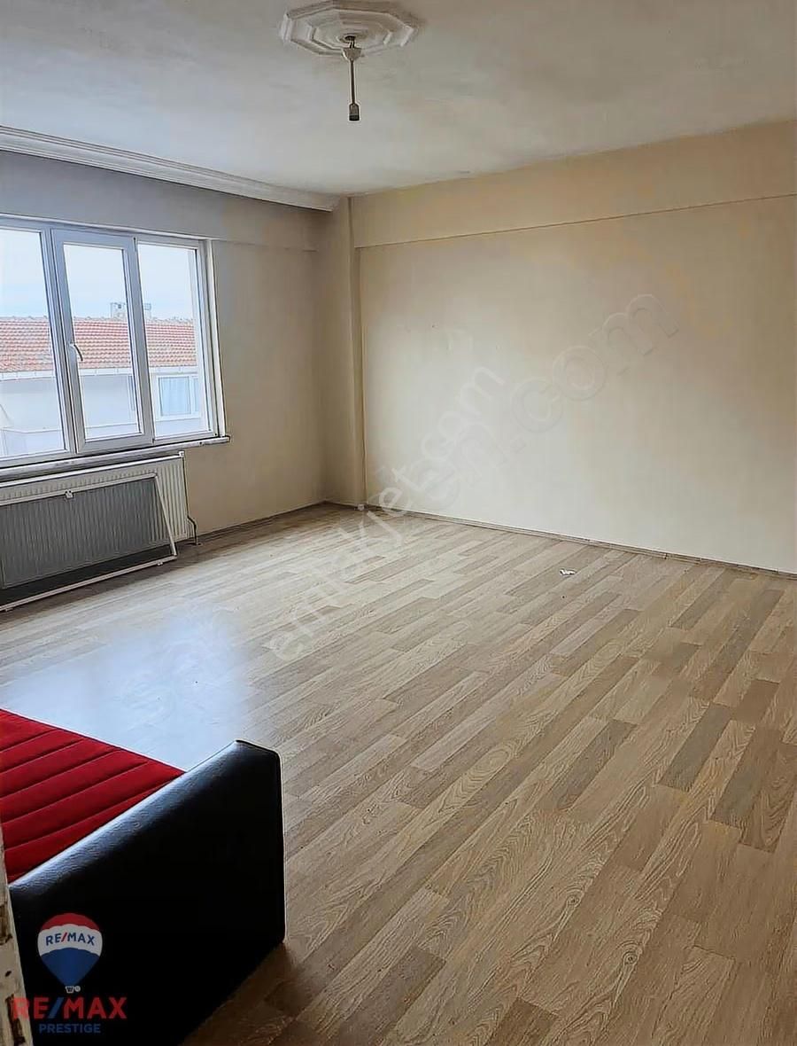 Şirintepe'de Eşyasız 2 + 1 Daire - Görsel 3