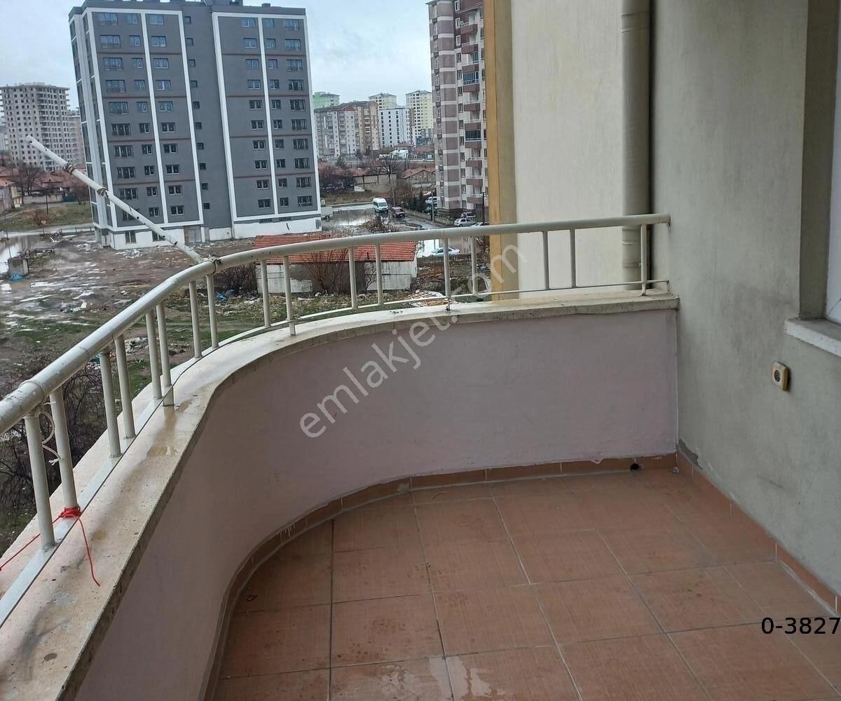 Yıldırım Beyazıt'ta Konum Avantajlı Satılık 3+1 Daire - Görsel 7