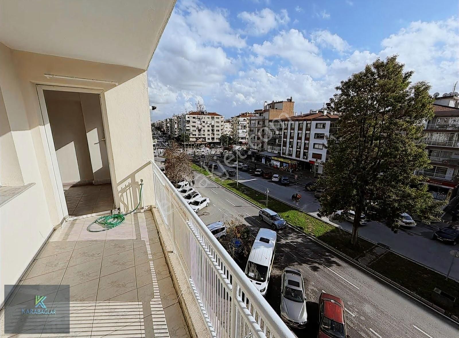 Karşıyaka Emniyet Müd.karşısı 3+1 Arakat Dgazlı 130m2 - Görsel 3