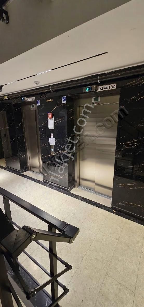 B&f Emlaktan Işıklar Caddesinde Satılık 1+1 - Görsel 5