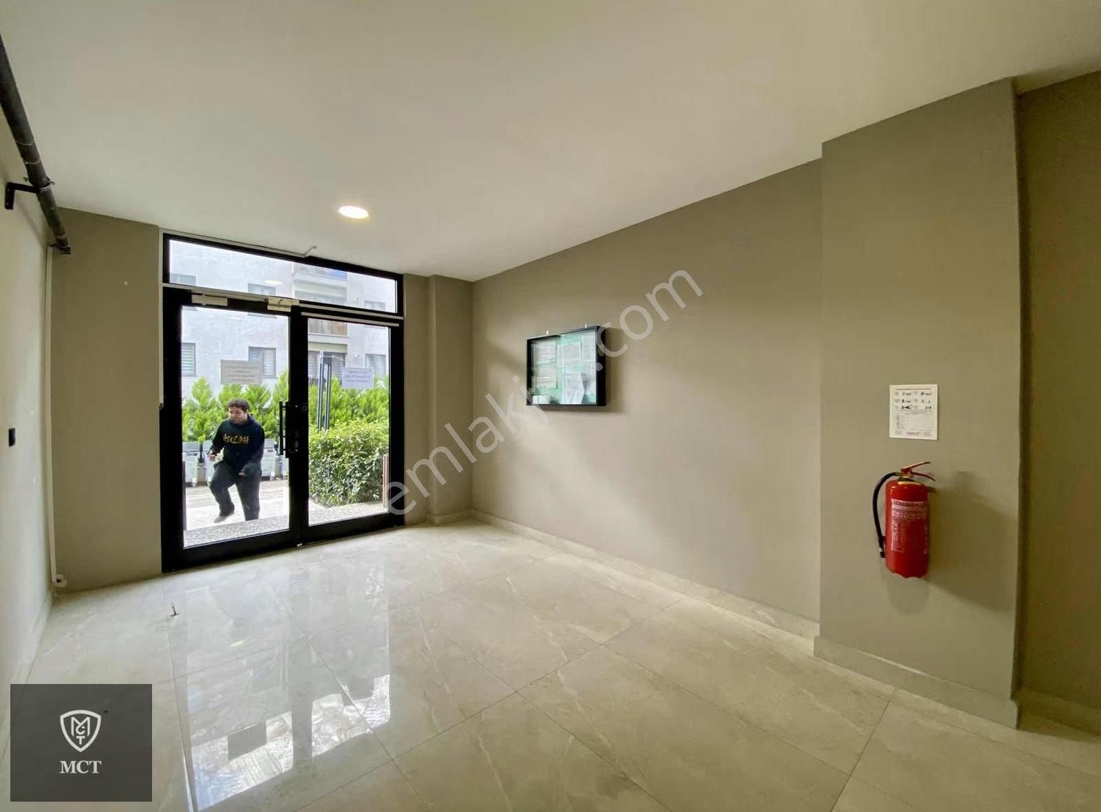 Görükle'de Havuzlu, Bahçeli, Eşyalı 2+1 Satılık Daire - Görsel 17