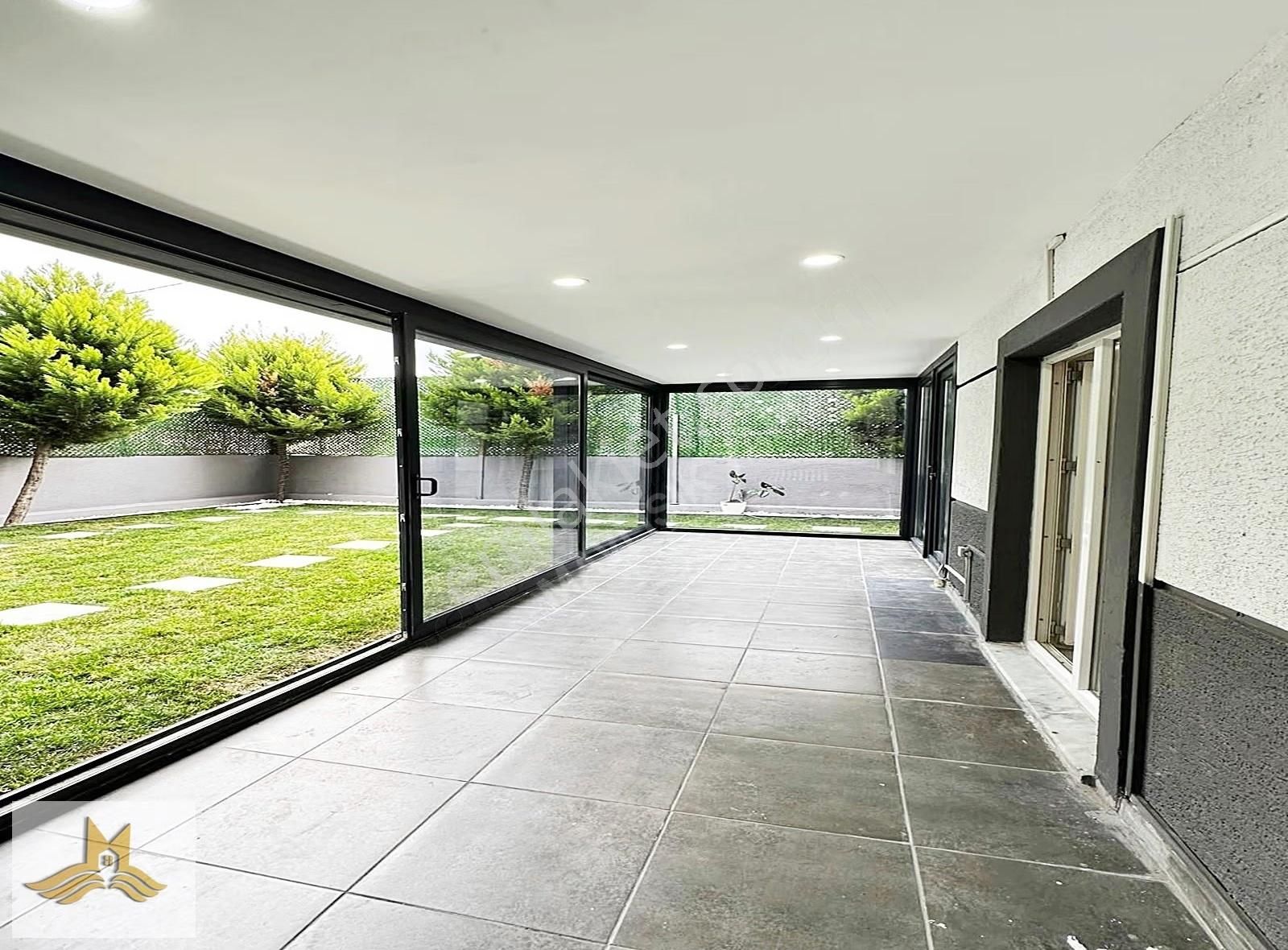 Mavi Işık'dan Beylikdüzü'nde Müstakil Kış Bahçeli 2+1 Satılık !! - Görsel 16