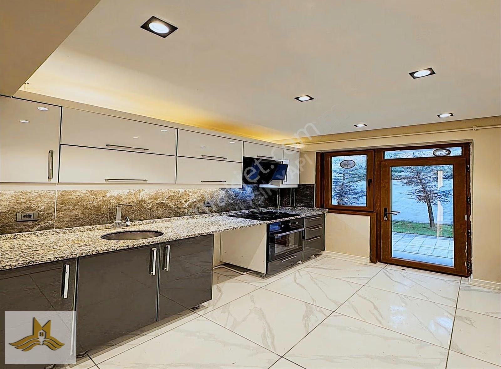 Beylikdüzü'nde Müstakil Kış Bahçeli Geniş 2+1 Satılık Daire!! - Görsel 17