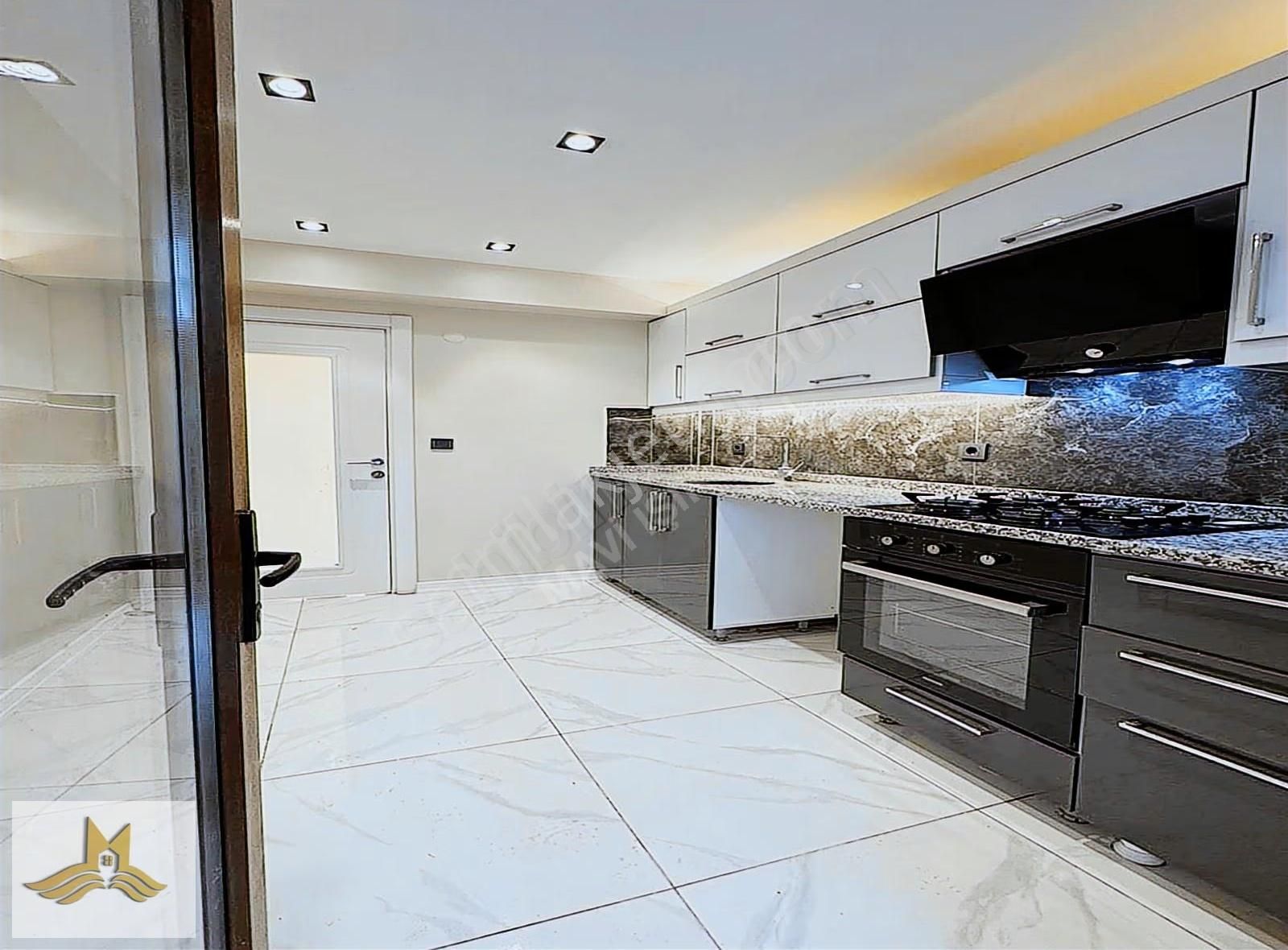 Beylikdüzü'nde Müstakil Kış Bahçeli Geniş 2+1 Satılık Daire!! - Görsel 5