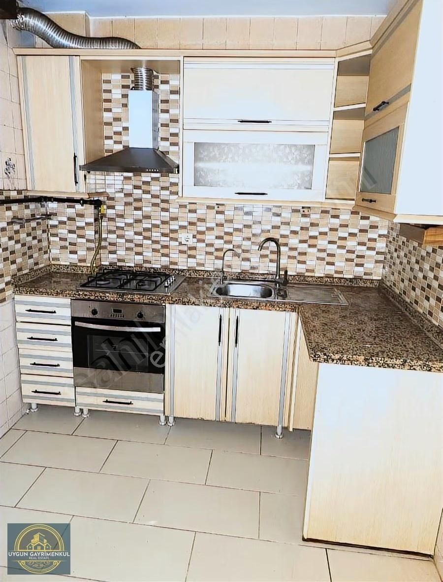 Okmeydanı Mahmut Şevket Paşa Da Güzel Konumda Kiralık 2+1 Daire - Görsel 2