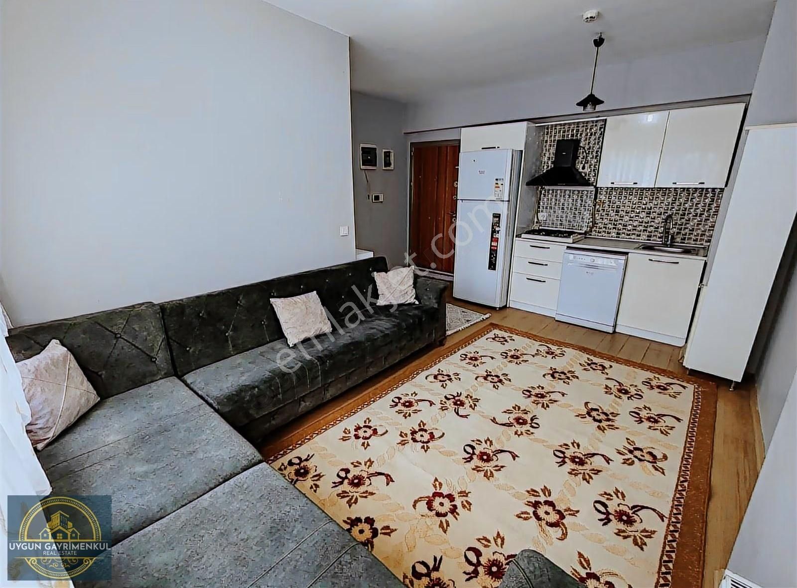 Havuz Cepheli 7/24 Güvenlikli Sitede, Eşyalı 2+1 Daire