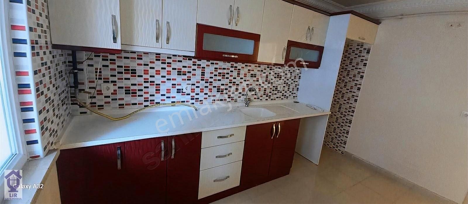 Lir Den Kazimiye Mah Divan Otel Civarı Ara Kat 2+1 Daire - Görsel 3