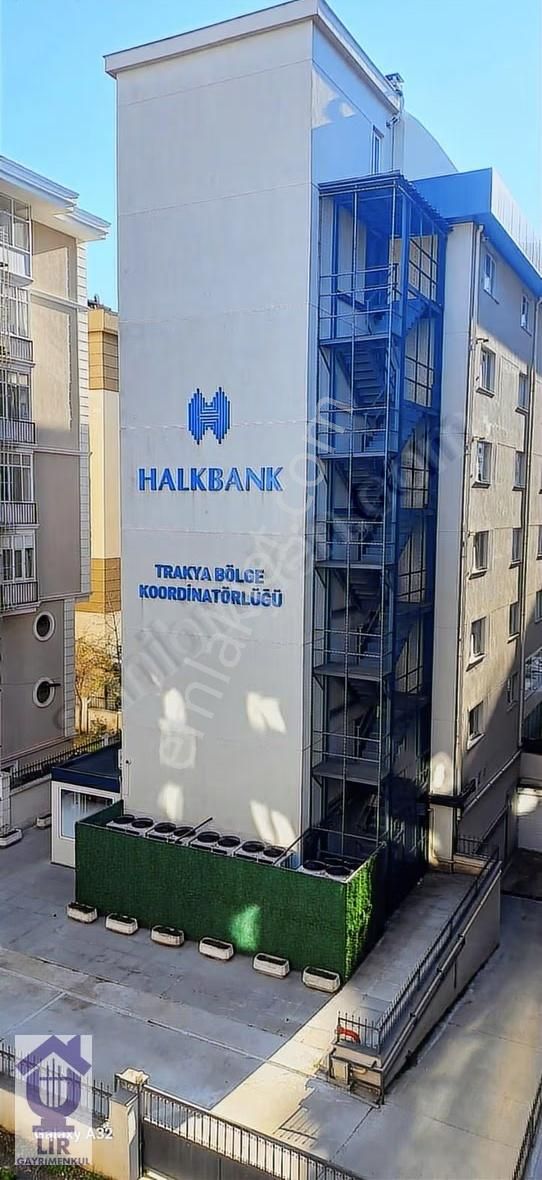 Lir Den Kazimiye Mah Divan Otel Civarı Ara Kat 2+1 Daire - Görsel 17