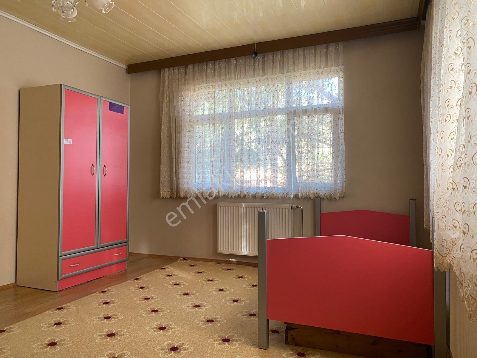 Full Eşyalı Mobilyalı Sadece Bayan'a Kiralık Daire - Görsel 5