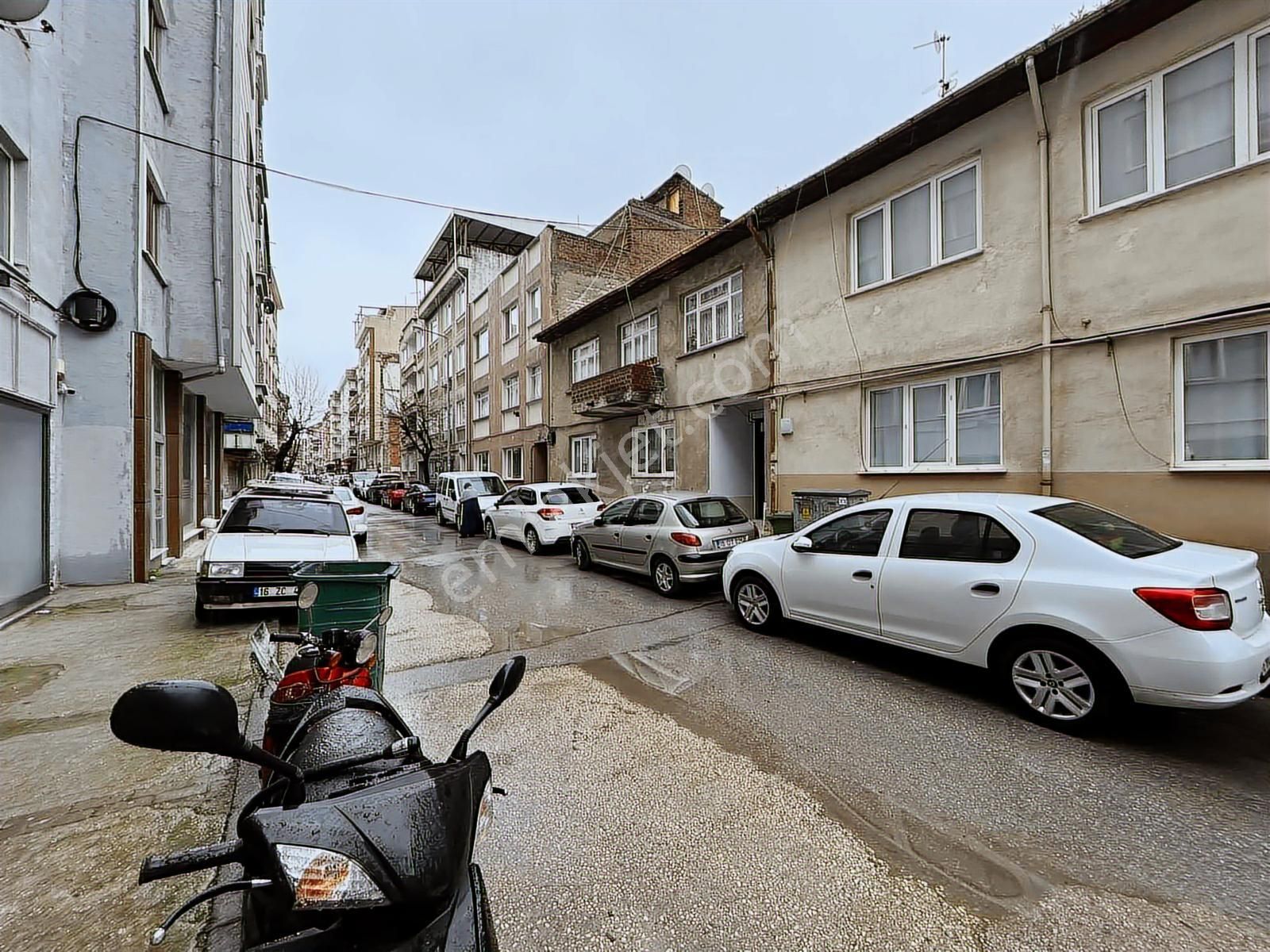 Celal Bayar Caddesi Alt Sokağında Kiralık Dükkan - Görsel 4