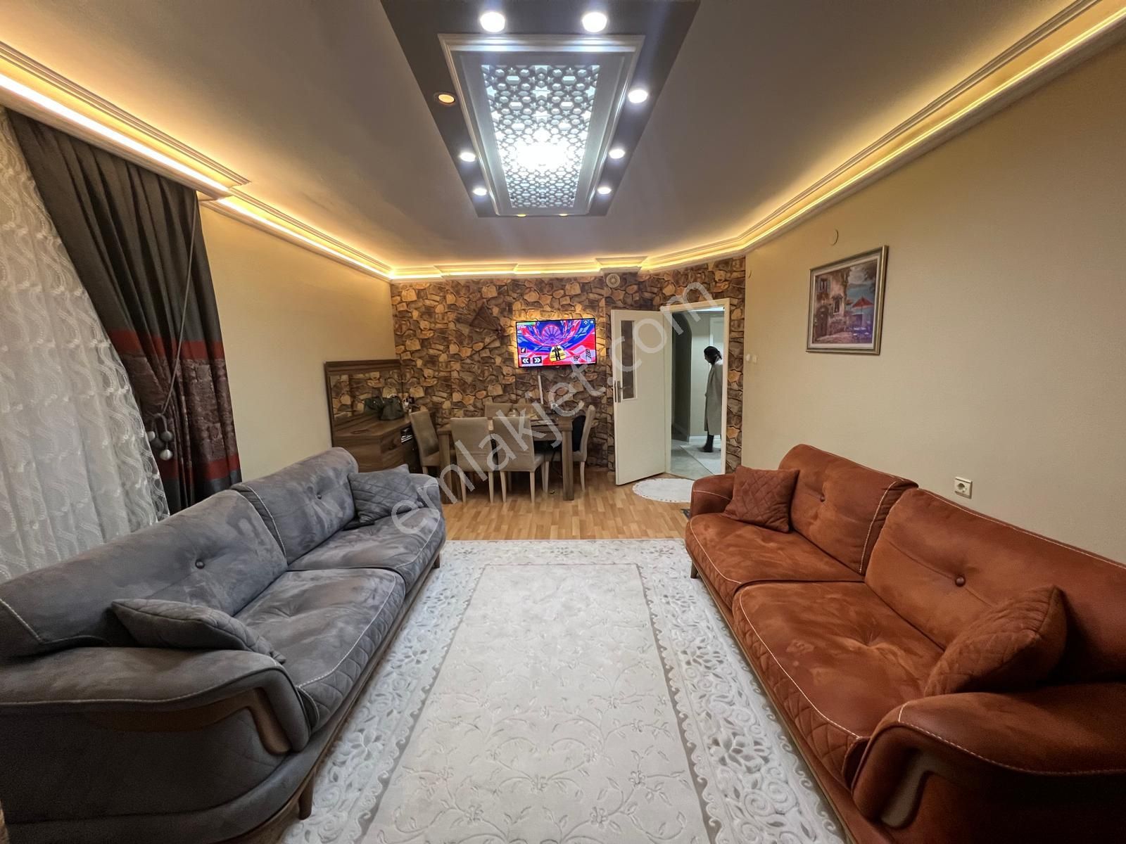 Ufuktepe Cadde Yakını Katta Masrafsız 3+1 - Görsel 2