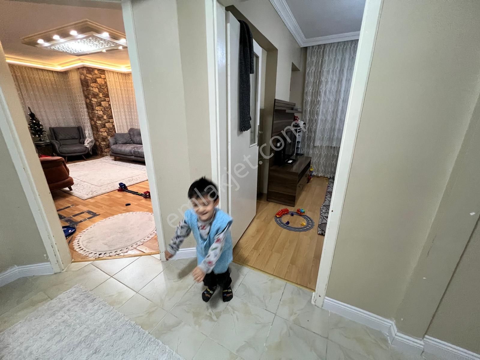 Ufuktepe Cadde Yakını Katta Masrafsız 3+1 - Görsel 15