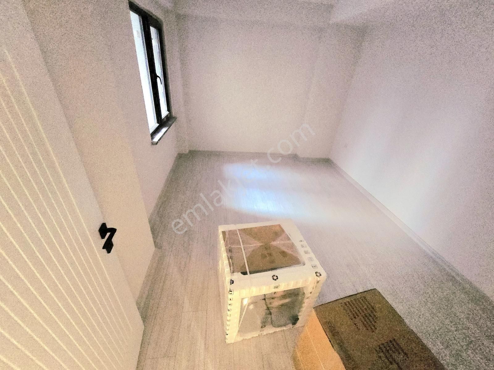 Pusula İnş.tan Ugurmumcu Mah Cadeye Yakın 125m2 3+1 3kat Daire - Görsel 30