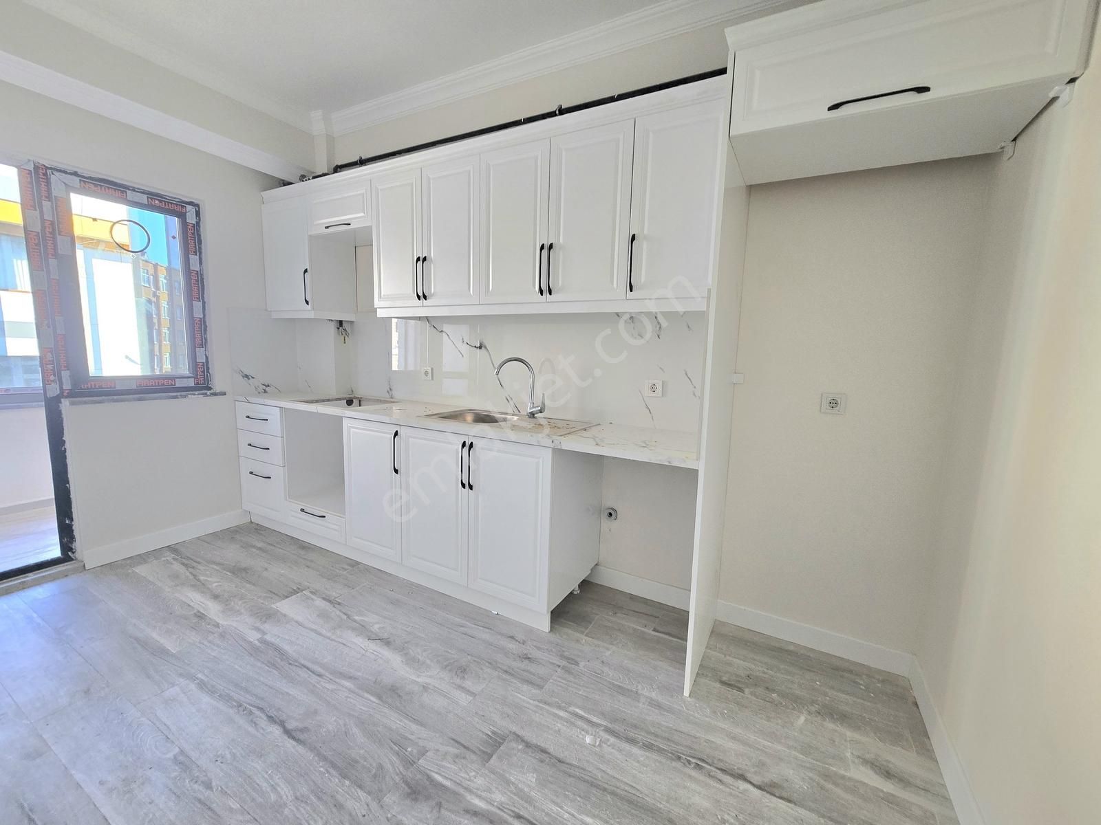 Pusula İnş.tan Ugurmumcu Mah Cadeye Yakın 125m2 3+1 3kat Daire - Görsel 19