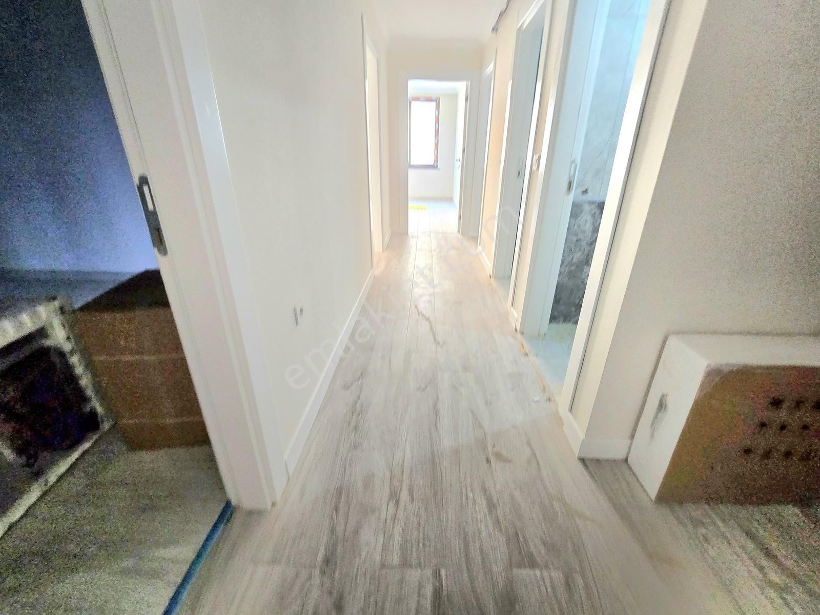 Pusula İnş.tan Ugurmumcu Mah Cadeye Yakın 125m2 3+1 3kat Daire - Görsel 22