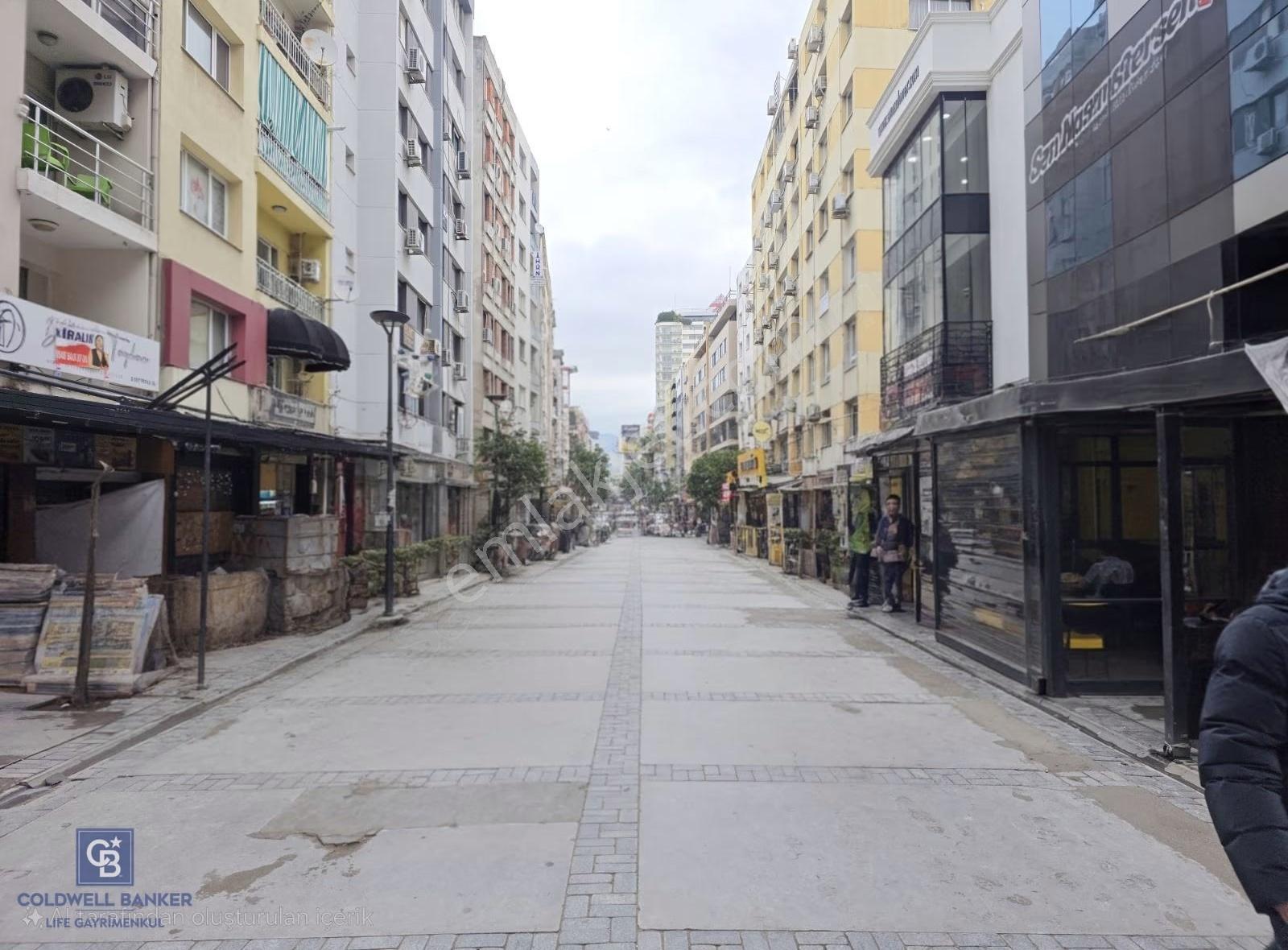 Alsancak Kıbrısşehitleri Caddesine Devren Kiralık Mağaza