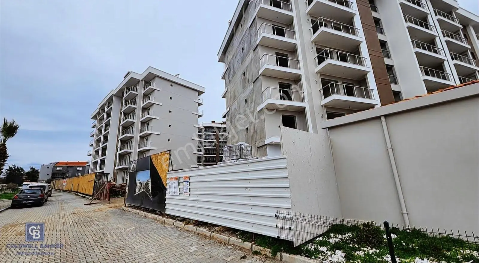 Çiğli'de Site İçinde Satılık 1+1 Daire - Görsel 20