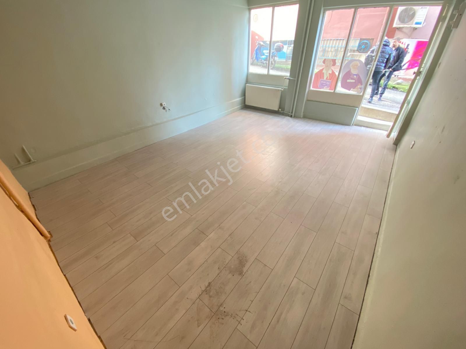 Osmangazi Muradiye' Merkezi Konumda Kiralık Dükkan - Görsel 3