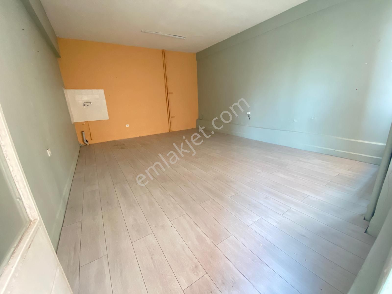 Osmangazi Muradiye' Merkezi Konumda Kiralık Dükkan - Görsel 2