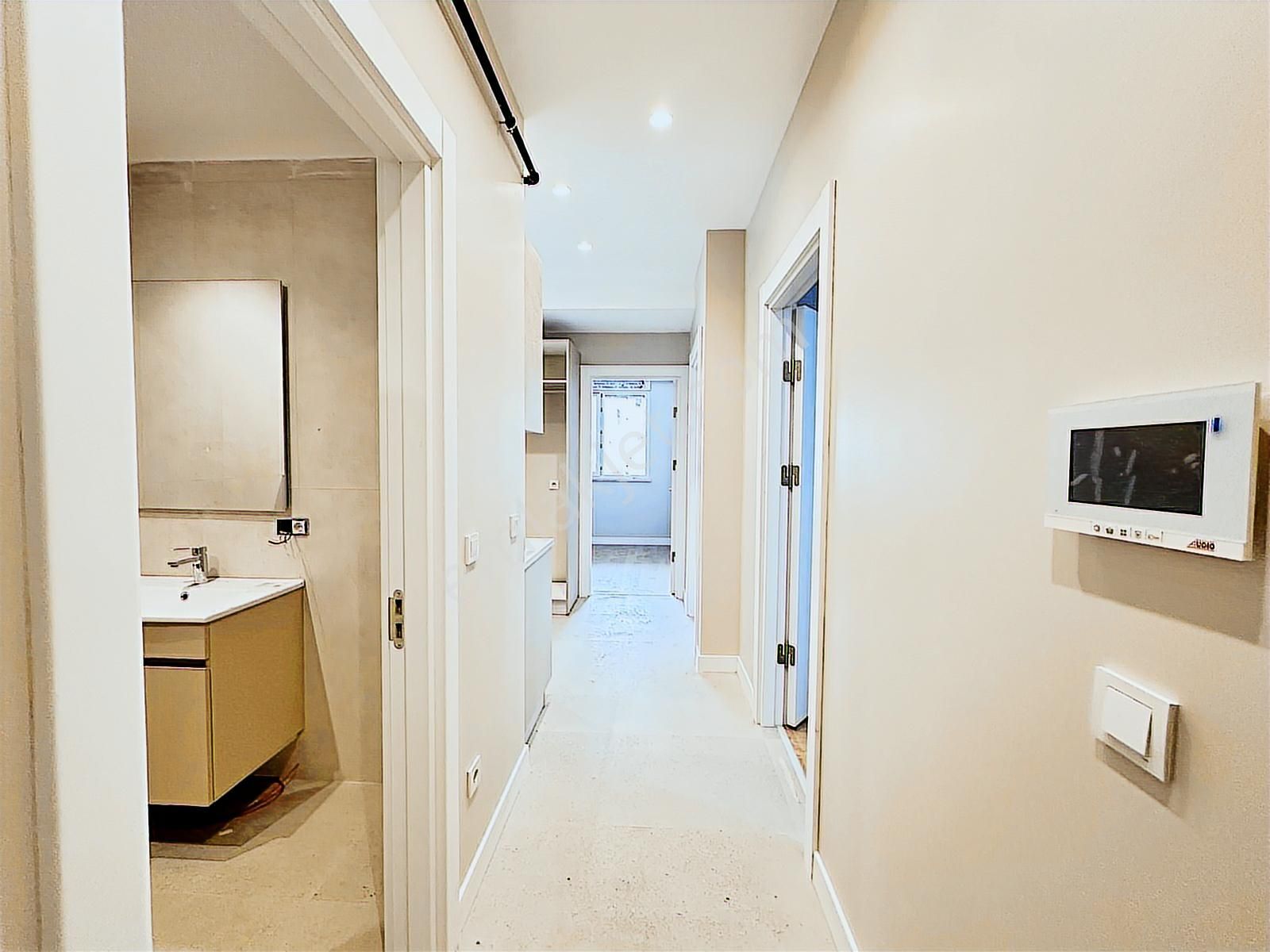 Kozyatağı'nda 2+1 Net 55m2 Sıfır Boş Fırsat Daire - Görsel 23