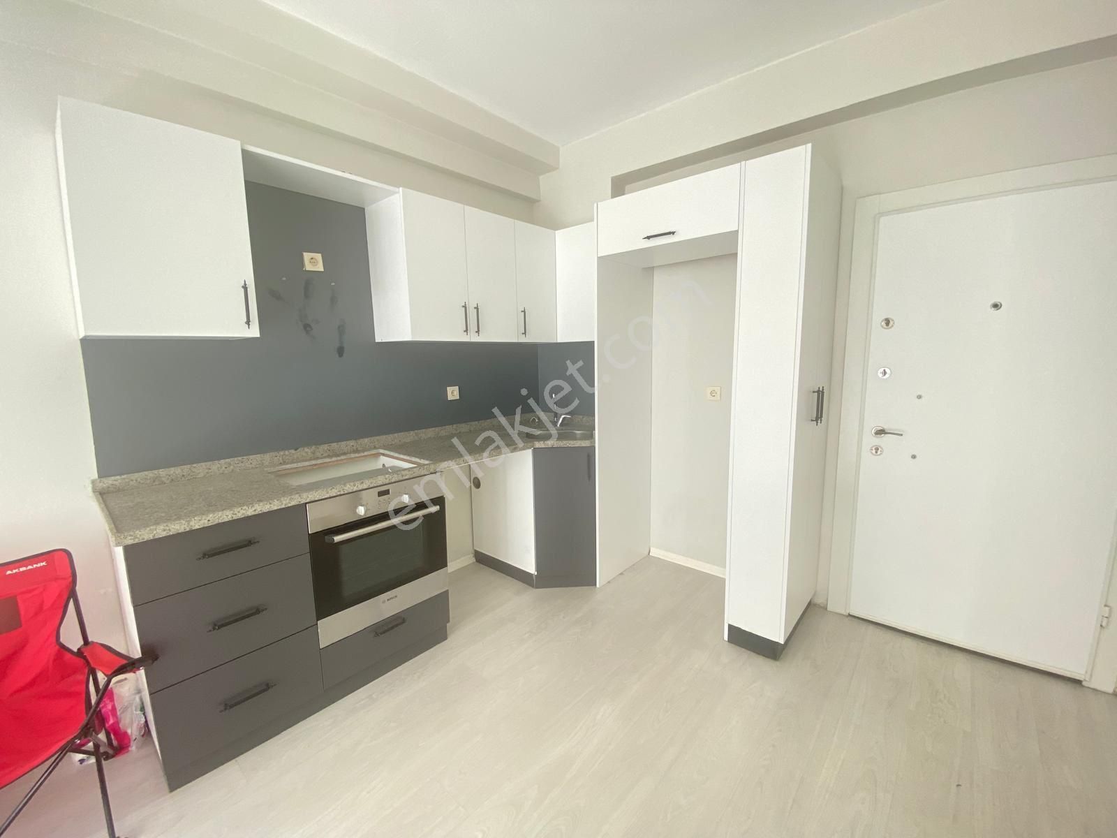 Remint’den Barajyolu Yenibaraj Mahallesinde Sıfır 1+1 Direk Hasarsız Satılık Daire!!