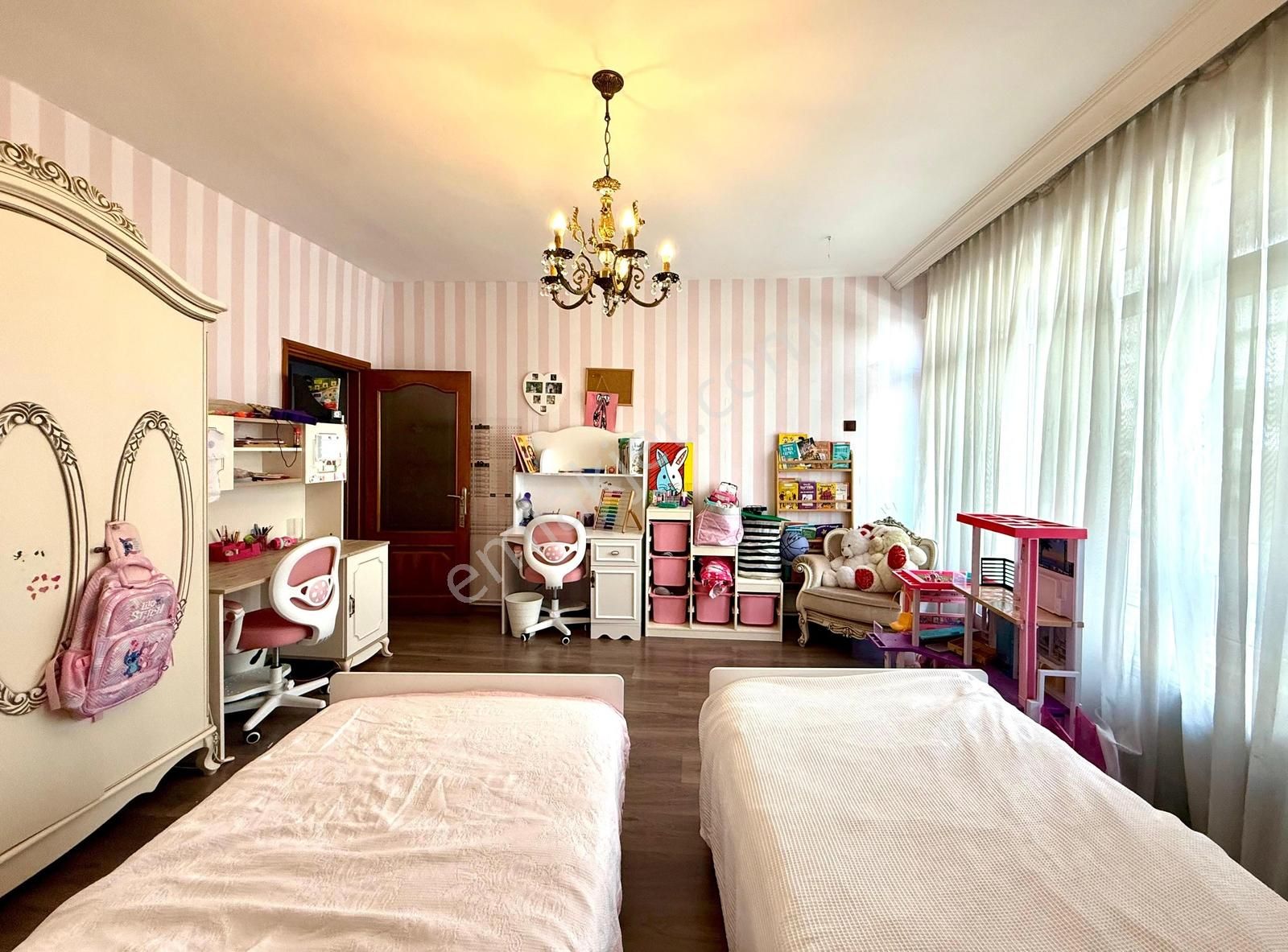 Şehrin Merkezinde Cumhuriyet Meydanına Yakın 4+1 Satılık Daıre - Görsel 15