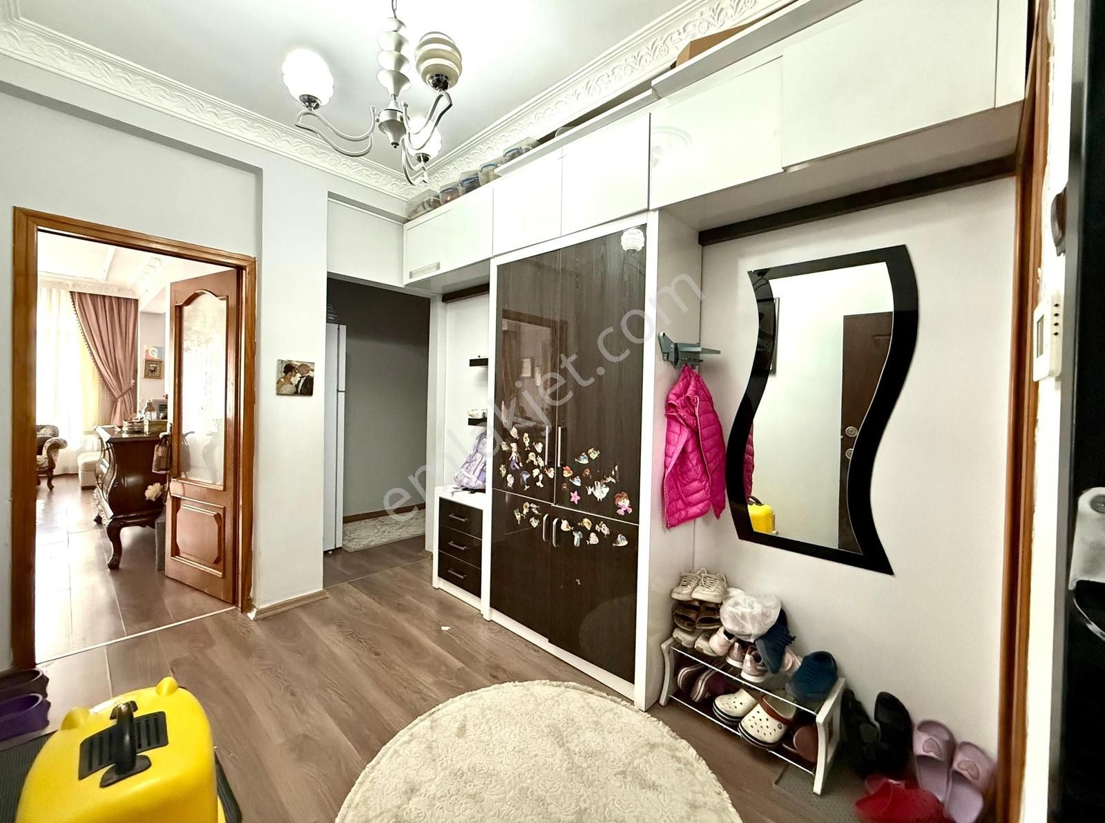 Şehrin Merkezinde Cumhuriyet Meydanına Yakın 4+1 Satılık Daıre - Görsel 11