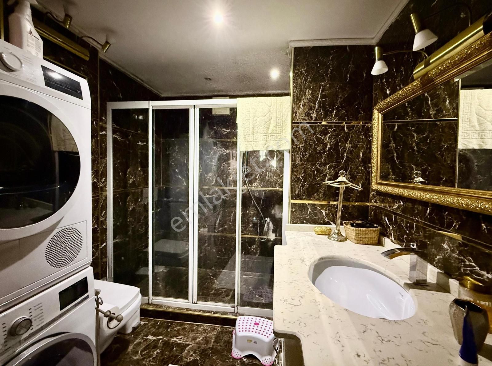 Şehrin Merkezinde Cumhuriyet Meydanına Yakın 4+1 Satılık Daıre - Görsel 23