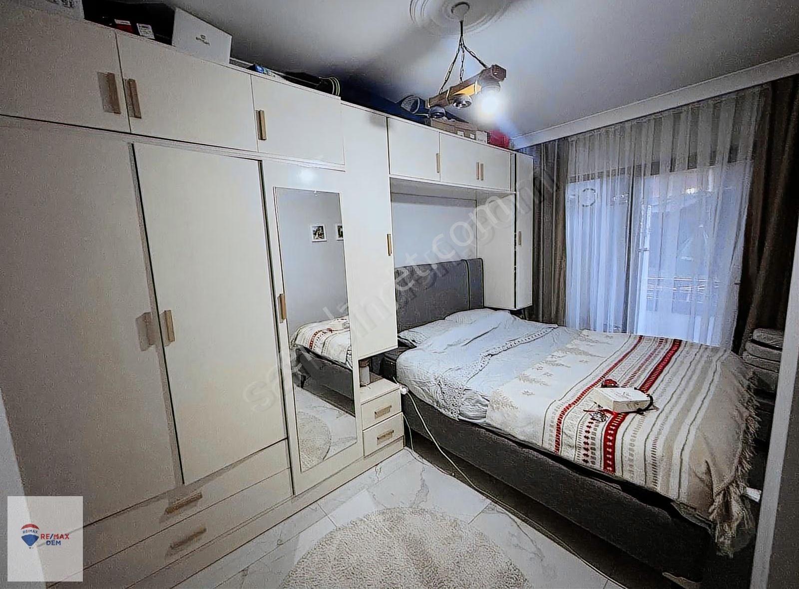 Remax Dem'den Cumhuriyet Mahallesinde Satılık 1+1 Daire - Görsel 7