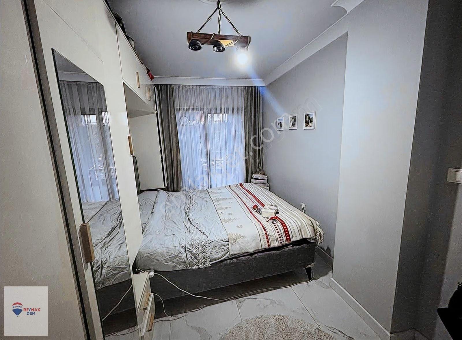 Remax Dem'den Cumhuriyet Mahallesinde Satılık 1+1 Daire - Görsel 6