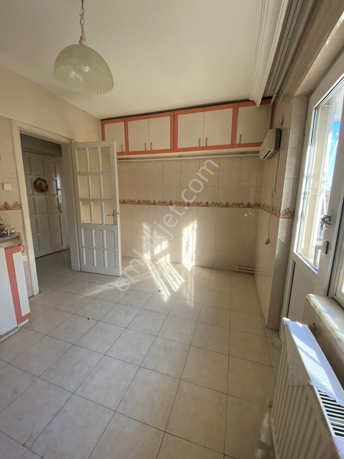 Aydın / Nazilli – Yenimahalle Konum: Fatih İlköğretim Okulu Yanı - Görsel 18