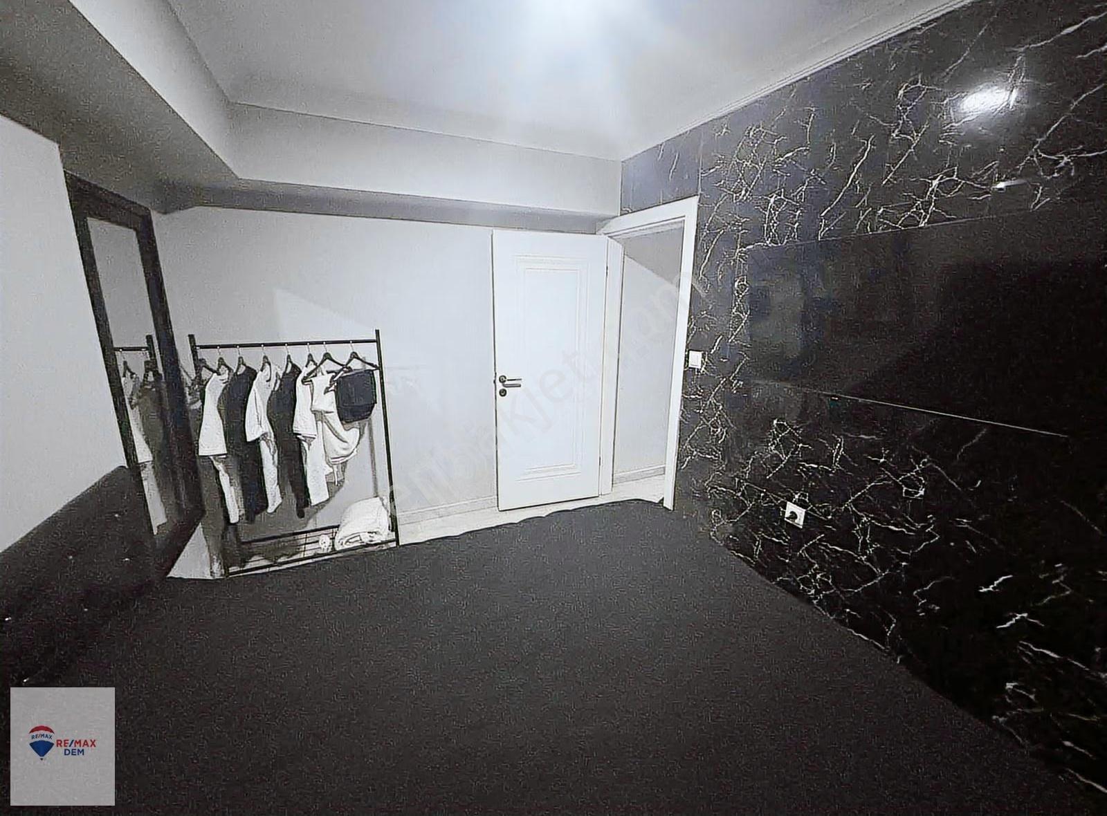 Remax Dem'den Cumhuriyet Mahallesinde 2+0 Satılık Daire - Görsel 6