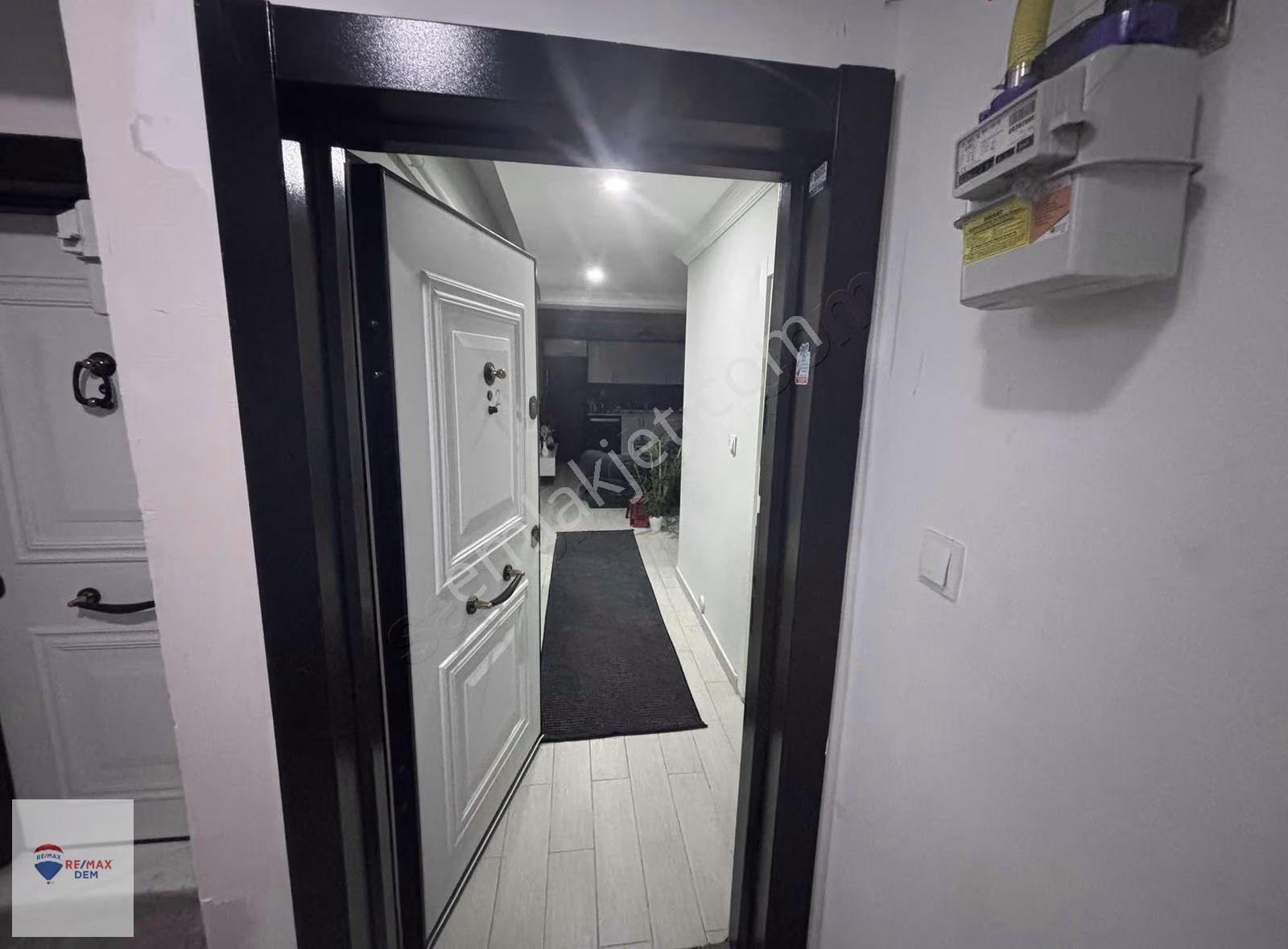 Remax Dem'den Cumhuriyet Mahallesinde 2+0 Satılık Daire - Görsel 8