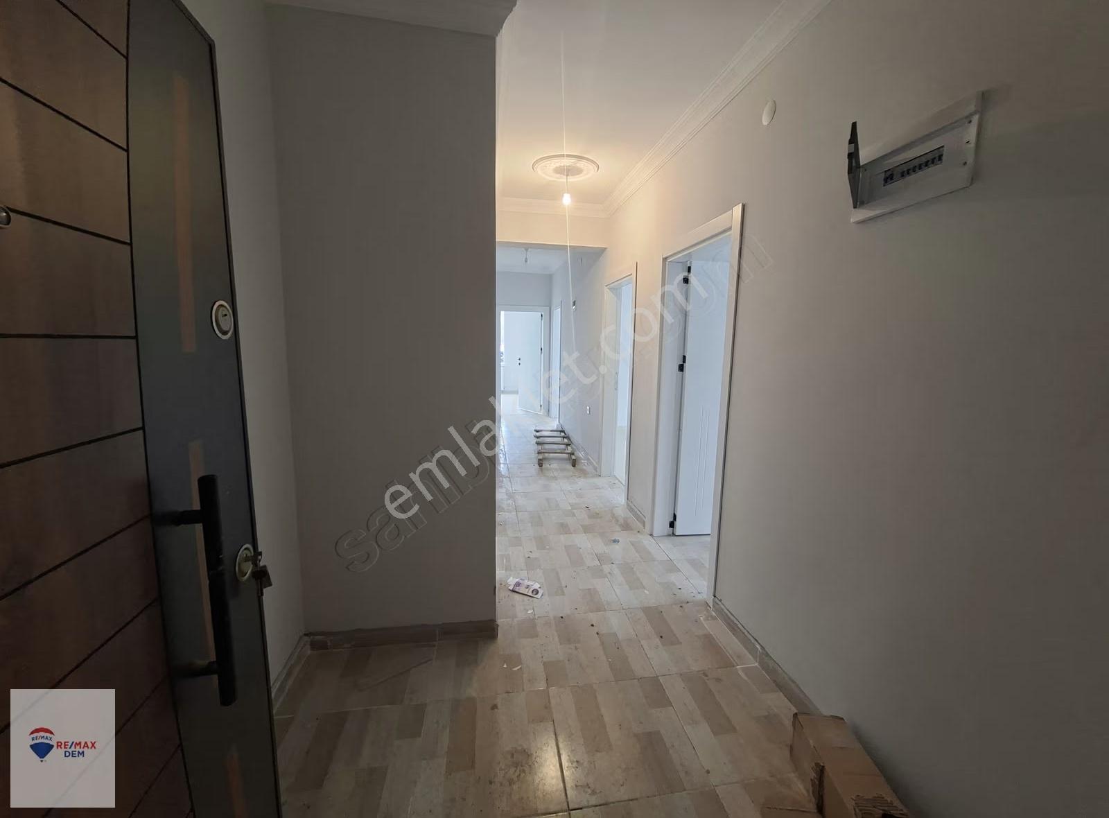 Remax Dem'den Halitpaşa Mahalesi Satılık 3+1 Fırsat Daire - Görsel 7
