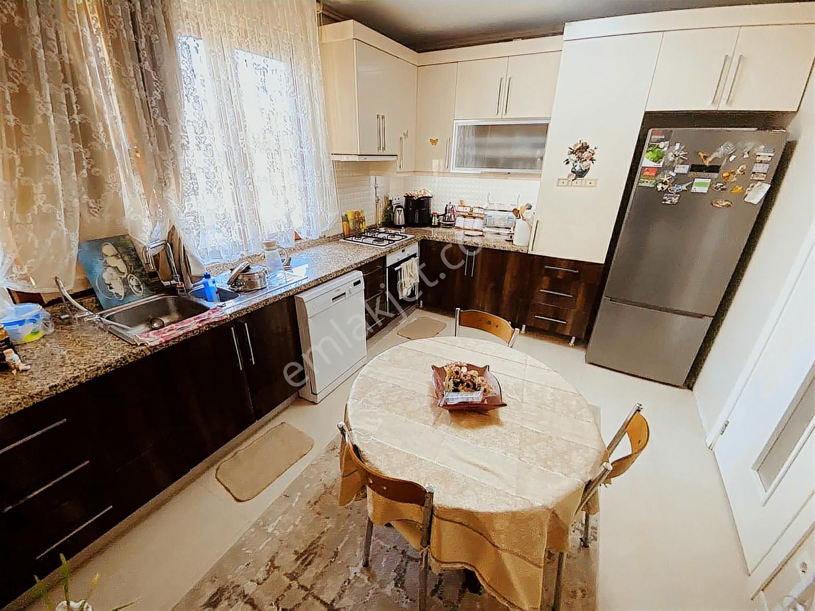Ali Topal Grmk 3+1 140m2 1.kat Yeni Bina Bakırköy Kiralık - Görsel 18