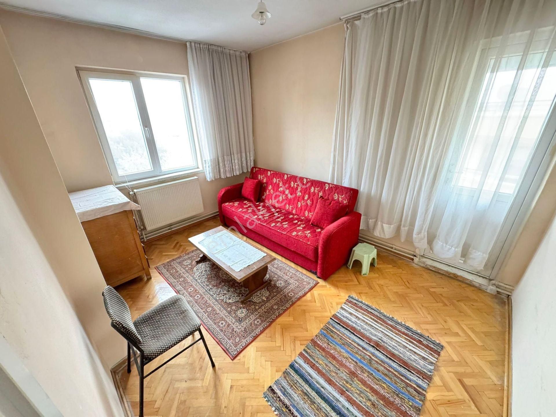 Şafak'tan Kuyuyazısında 3+1 Ön Cephe Çok Geniş Katta Çift Balkon - Görsel 21