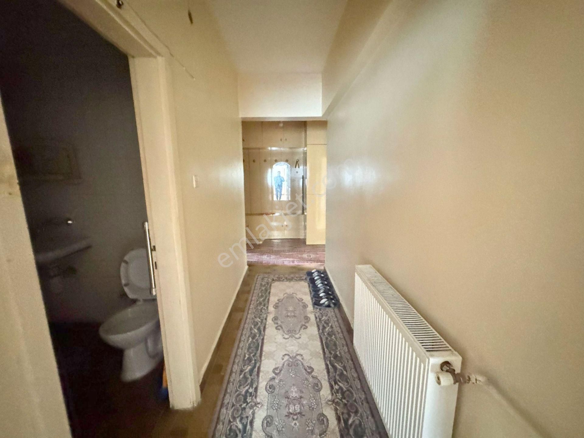 Şafak'tan Kuyuyazısında 3+1 Ön Cephe Çok Geniş Katta Çift Balkon - Görsel 7