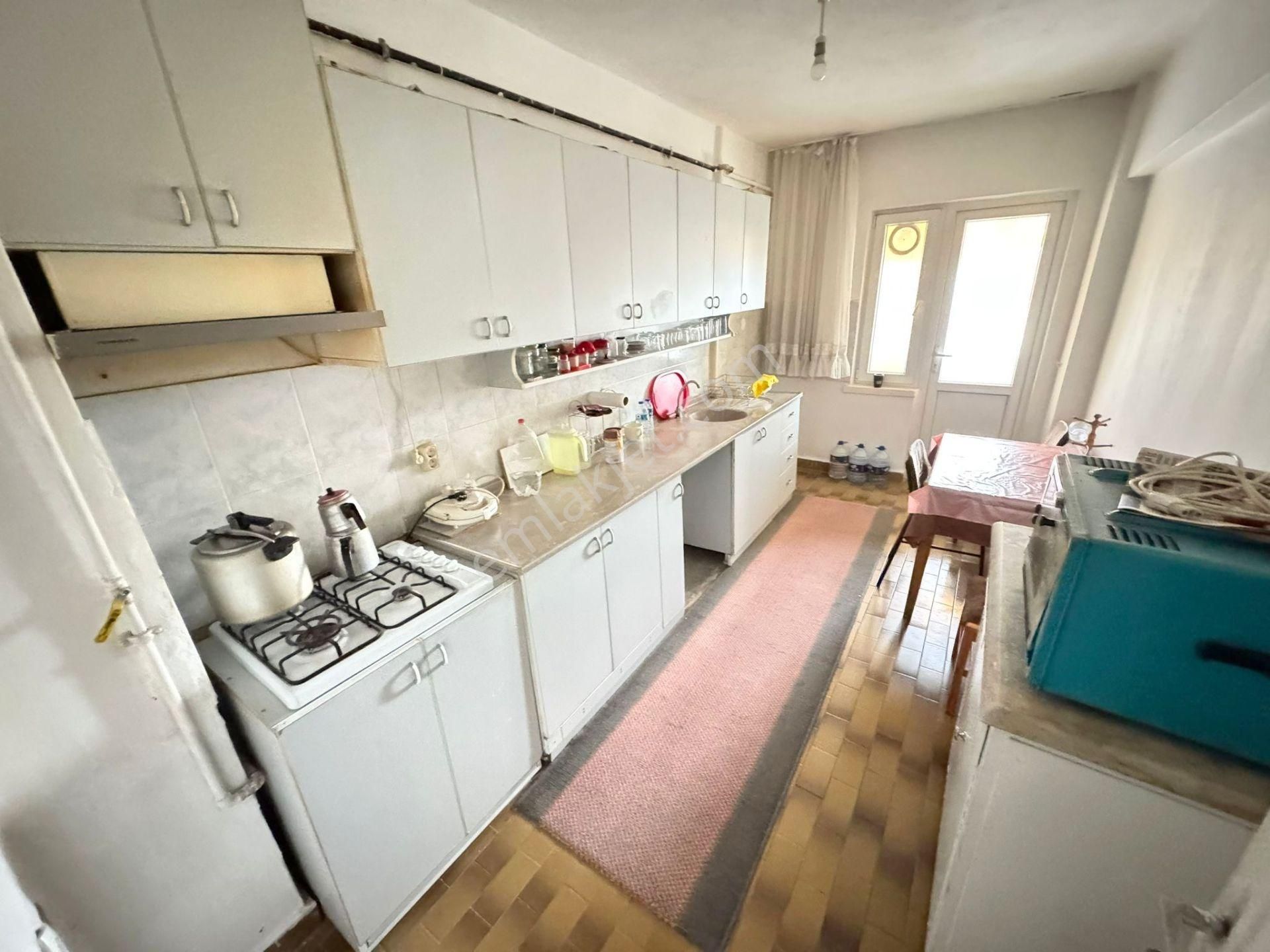 Şafak'tan Kuyuyazısında 3+1 Ön Cephe Çok Geniş Katta Çift Balkon - Görsel 14